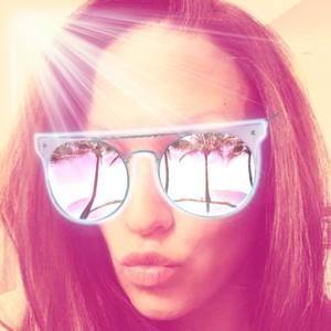 Meet your Posher, Cristina